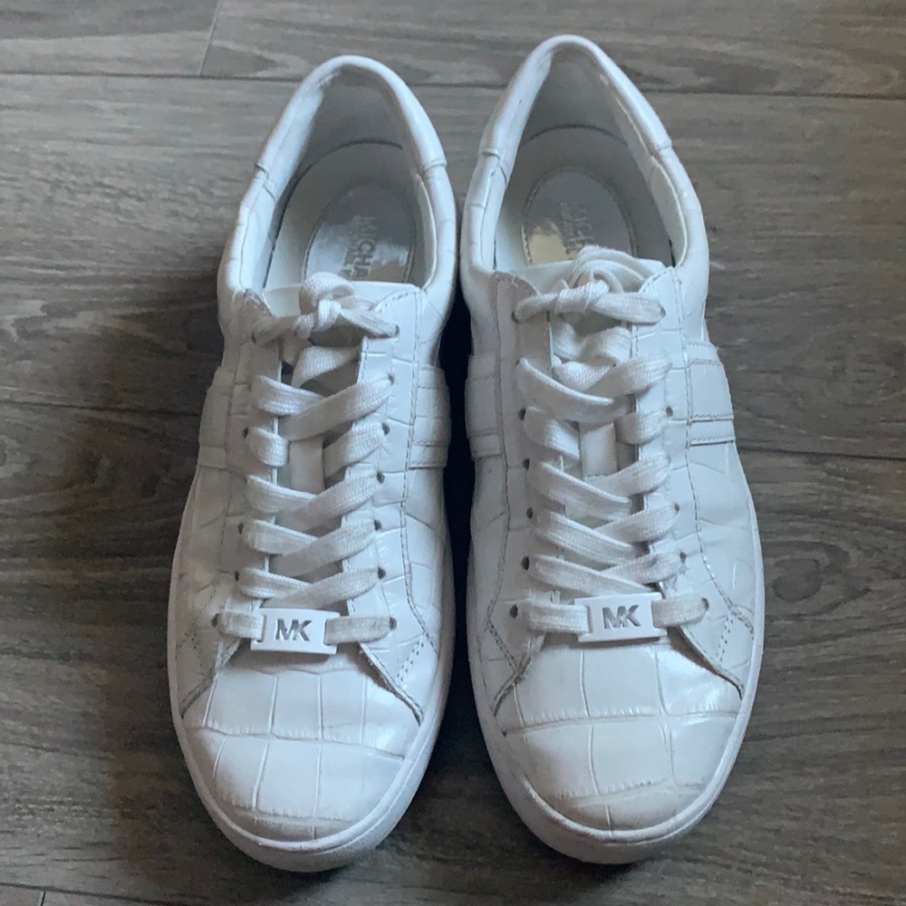Michael Kors croc embossed sneakers in size 6.5